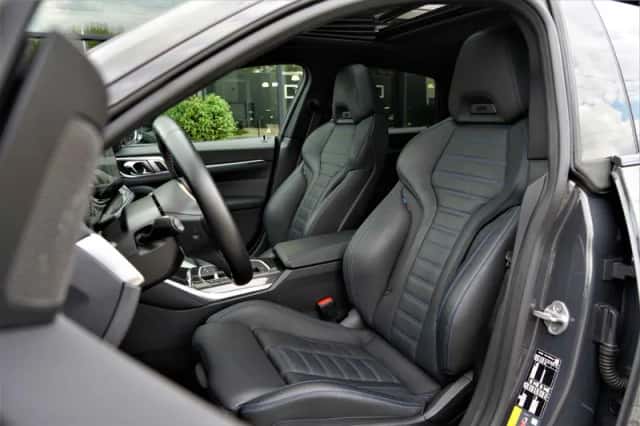 BMW i4 (2023) thumbnail 4