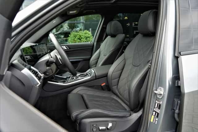 BMW X5 (2025) thumbnail 4