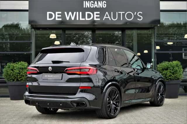 BMW X5 (2022) thumbnail 2