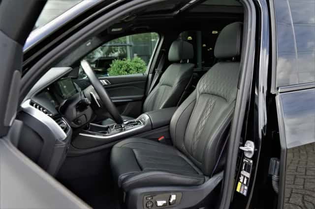 BMW X5 (2022) thumbnail 4