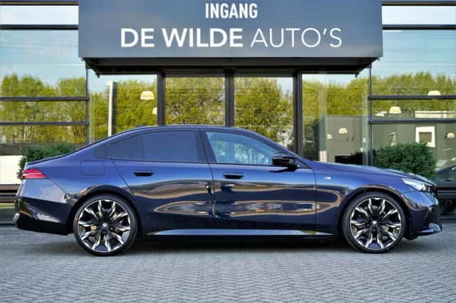 BMW 5-Serie (2024) thumbnail 6