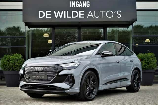 Audi Q4 e-tron (2023) thumbnail 1