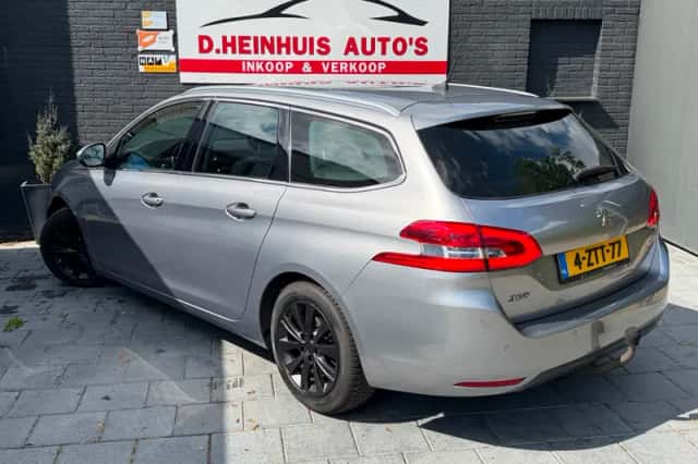 Peugeot 308 (2015) thumbnail 2
