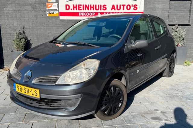 Renault Clio (2006) thumbnail 4