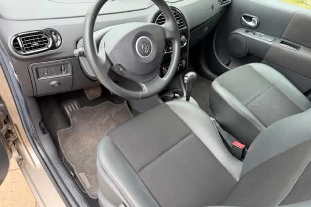 Renault Modus (2011) thumbnail 6