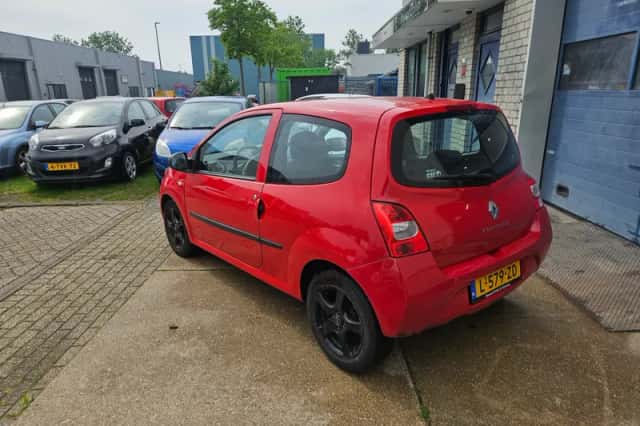 Renault Twingo (2010) thumbnail 3