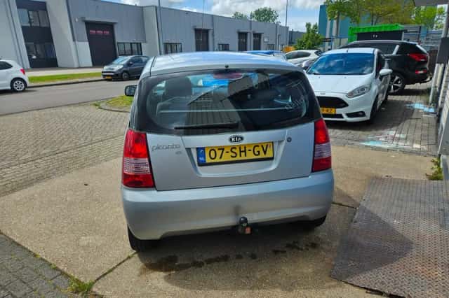 Kia Picanto (2006) thumbnail 4