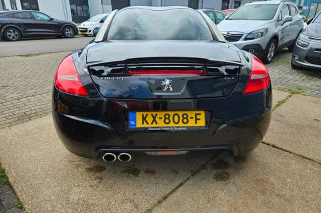 Peugeot RCZ (2011) thumbnail 4