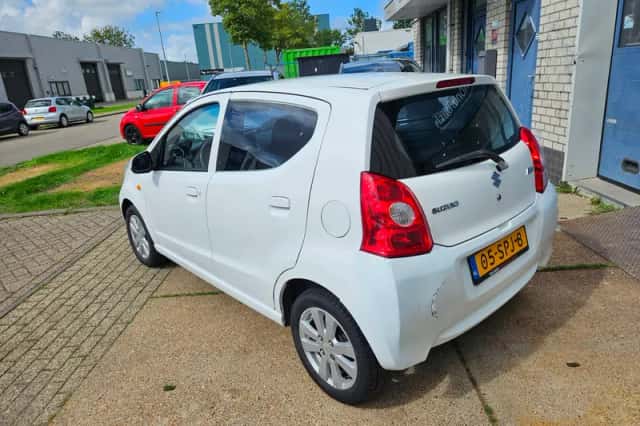 Suzuki Alto (2012) thumbnail 3