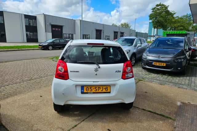 Suzuki Alto (2012) thumbnail 4