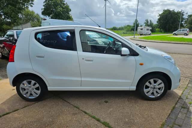 Suzuki Alto (2012) thumbnail 6