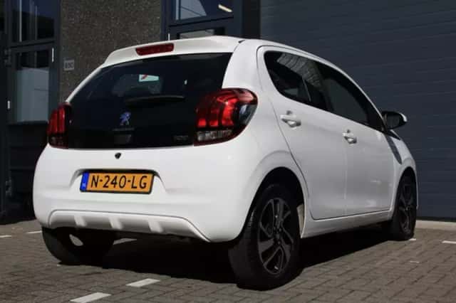 Peugeot 108 (2021) thumbnail 6