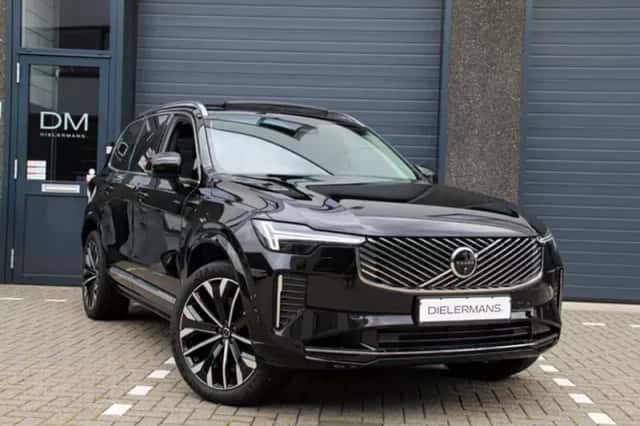 Volvo XC90 (2025) thumbnail 1