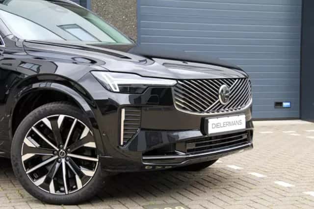 Volvo XC90 (2025) thumbnail 2