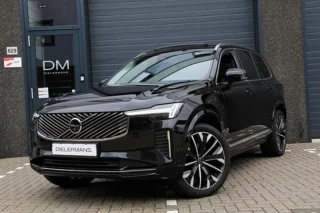 Volvo XC90 (2025) thumbnail 4