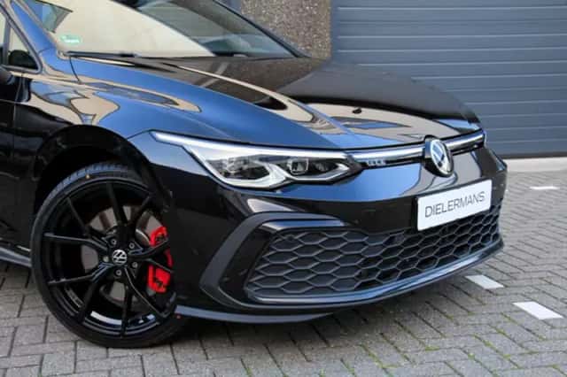 Volkswagen Golf (2022) thumbnail 4