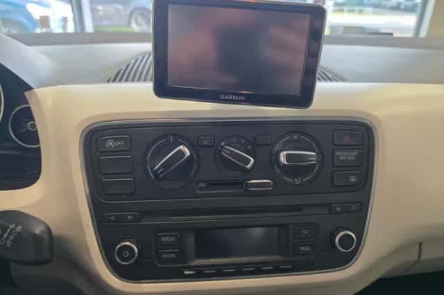 SEAT Mii (2012) thumbnail 5