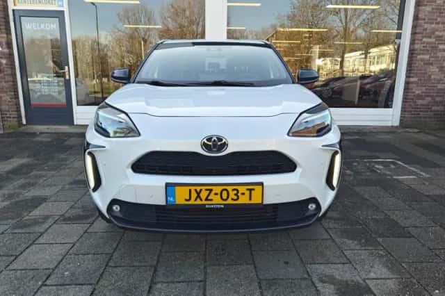 Toyota Yaris Cross (2021) thumbnail 2