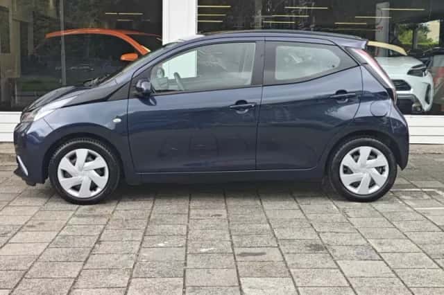 Toyota Aygo (2018) thumbnail 3