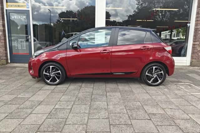 Toyota Yaris (2026) thumbnail 3