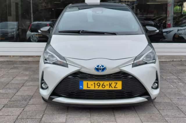 Toyota Yaris (2026) thumbnail 2