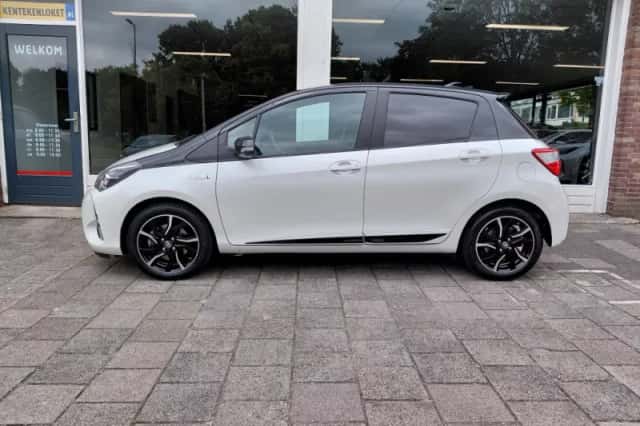 Toyota Yaris (2026) thumbnail 3