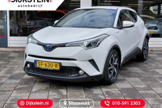 Toyota C-HR (2018) thumbnail 1