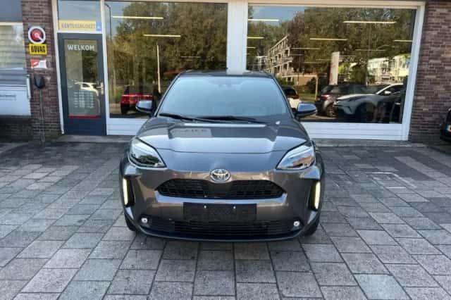 Toyota Yaris Cross (2023) thumbnail 2