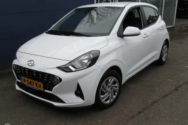 Hyundai i10 (2022) thumbnail 2