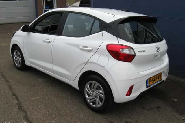 Hyundai i10 (2022) thumbnail 5