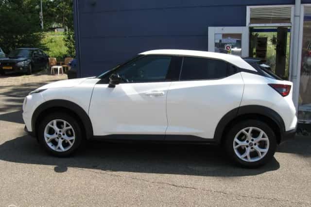 Nissan Juke (2021) thumbnail 4