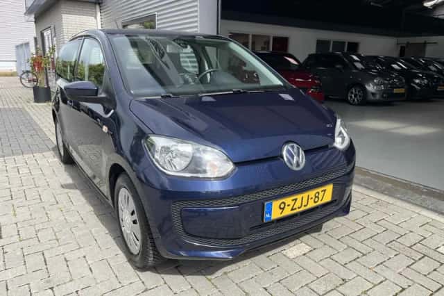 Volkswagen Up! (2015) thumbnail 4