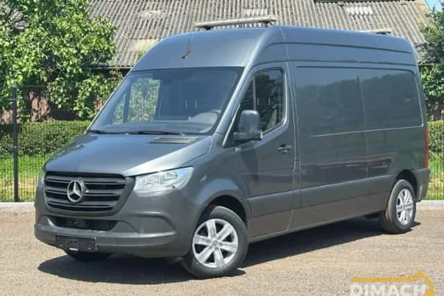 Mercedes-Benz Sprinter (2018) thumbnail 1