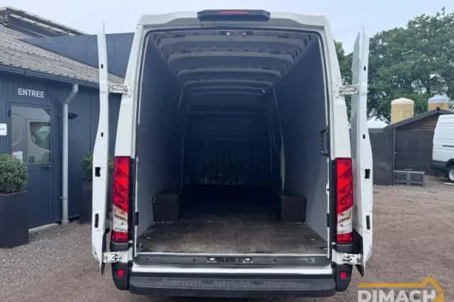 Iveco Daily (2020) thumbnail 3