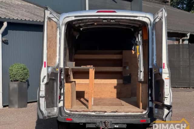 Ford Transit (2017) thumbnail 3