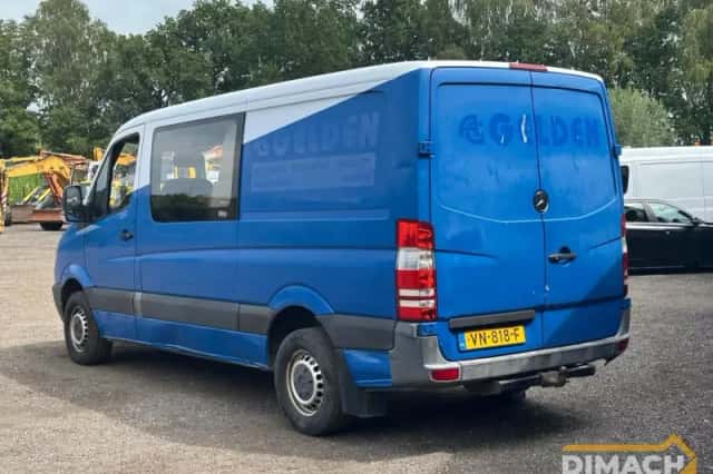 Mercedes-Benz Sprinter (2011) thumbnail 3