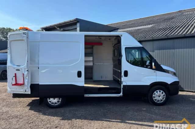 Iveco Daily (2016) thumbnail 3