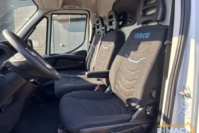 Iveco Daily (2016) thumbnail 4