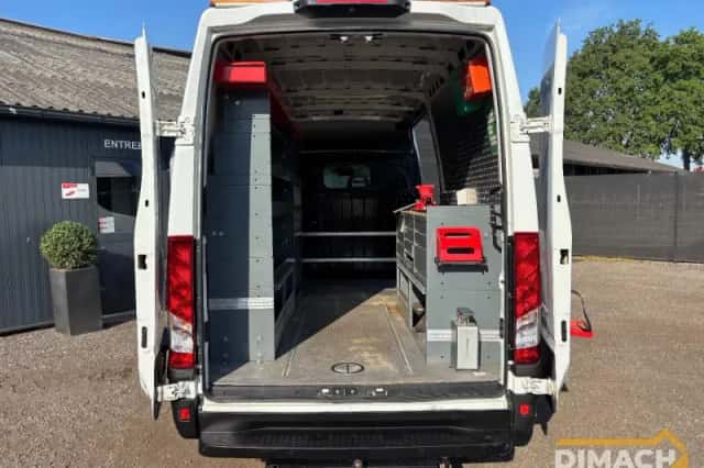 Iveco Daily (2016) thumbnail 5