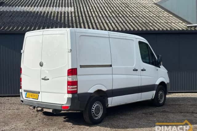 Mercedes-Benz Sprinter (2008) thumbnail 2