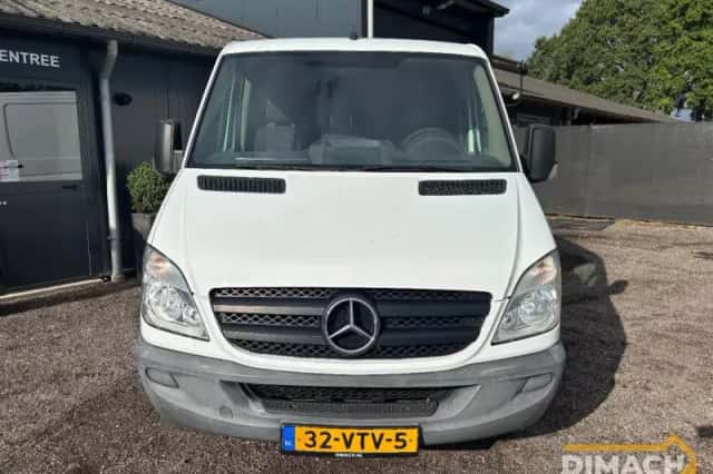 Mercedes-Benz Sprinter (2008) thumbnail 4