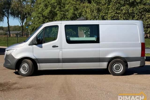 Mercedes-Benz Sprinter (2019) thumbnail 2