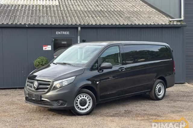 Mercedes-Benz Vito (2022) thumbnail 1