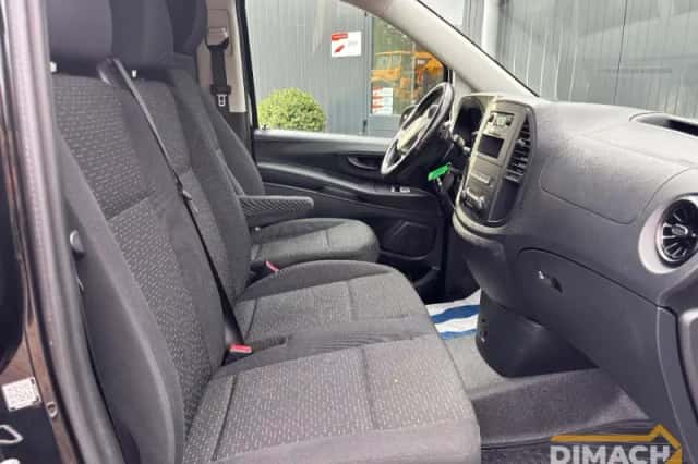 Mercedes-Benz Vito (2022) thumbnail 4