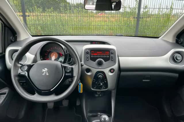 Peugeot 108 (2017) thumbnail 3