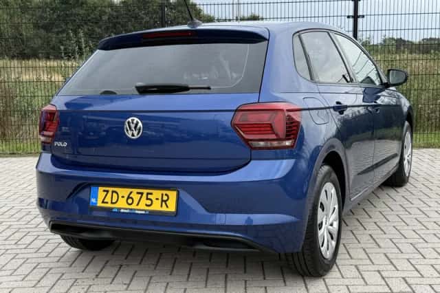 Volkswagen Polo (2019) thumbnail 2