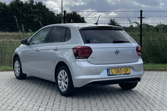 Volkswagen Polo (2021) thumbnail 5