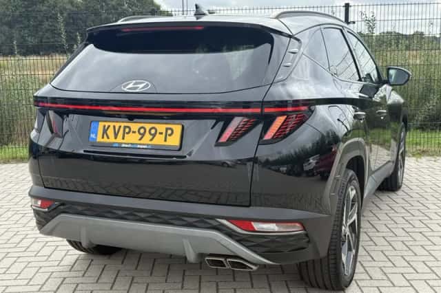 Hyundai Tucson (2021) thumbnail 2