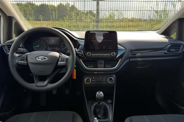 Ford Fiesta (2020) thumbnail 3