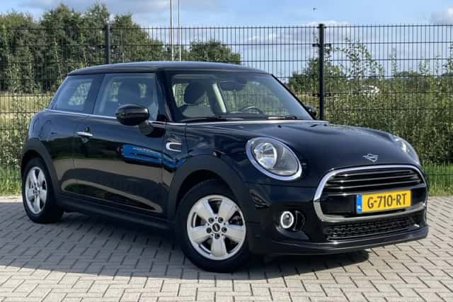 MINI Cooper (2019) thumbnail 4